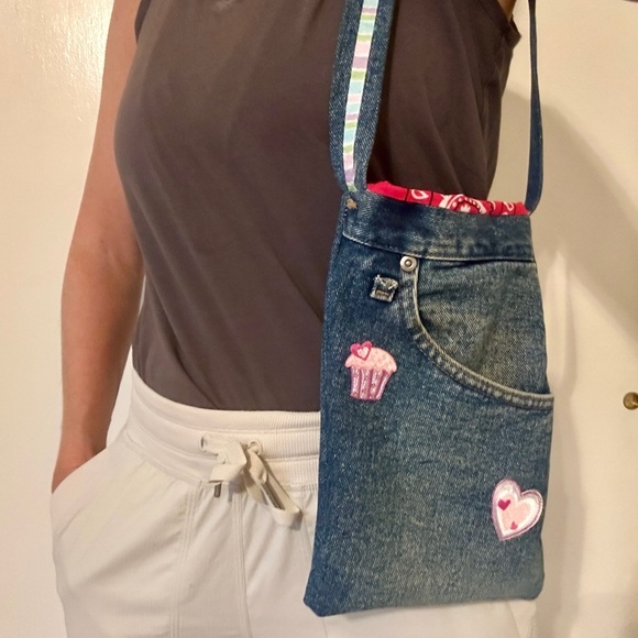Handcrafted Upcycled Denim Bag lined Cupcake Heart patches lined bandanna - Picture 6 of 7